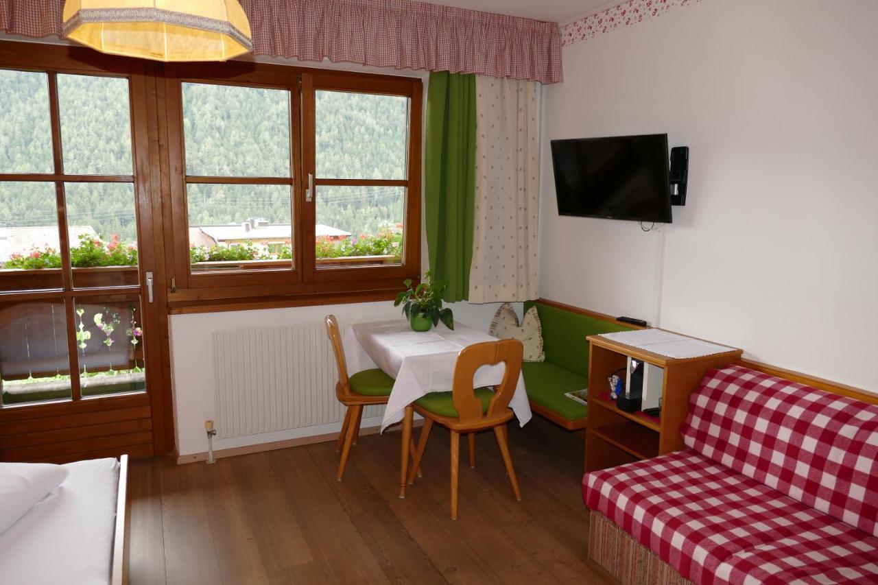 Schottenhof Fulpmes Bagian luar foto